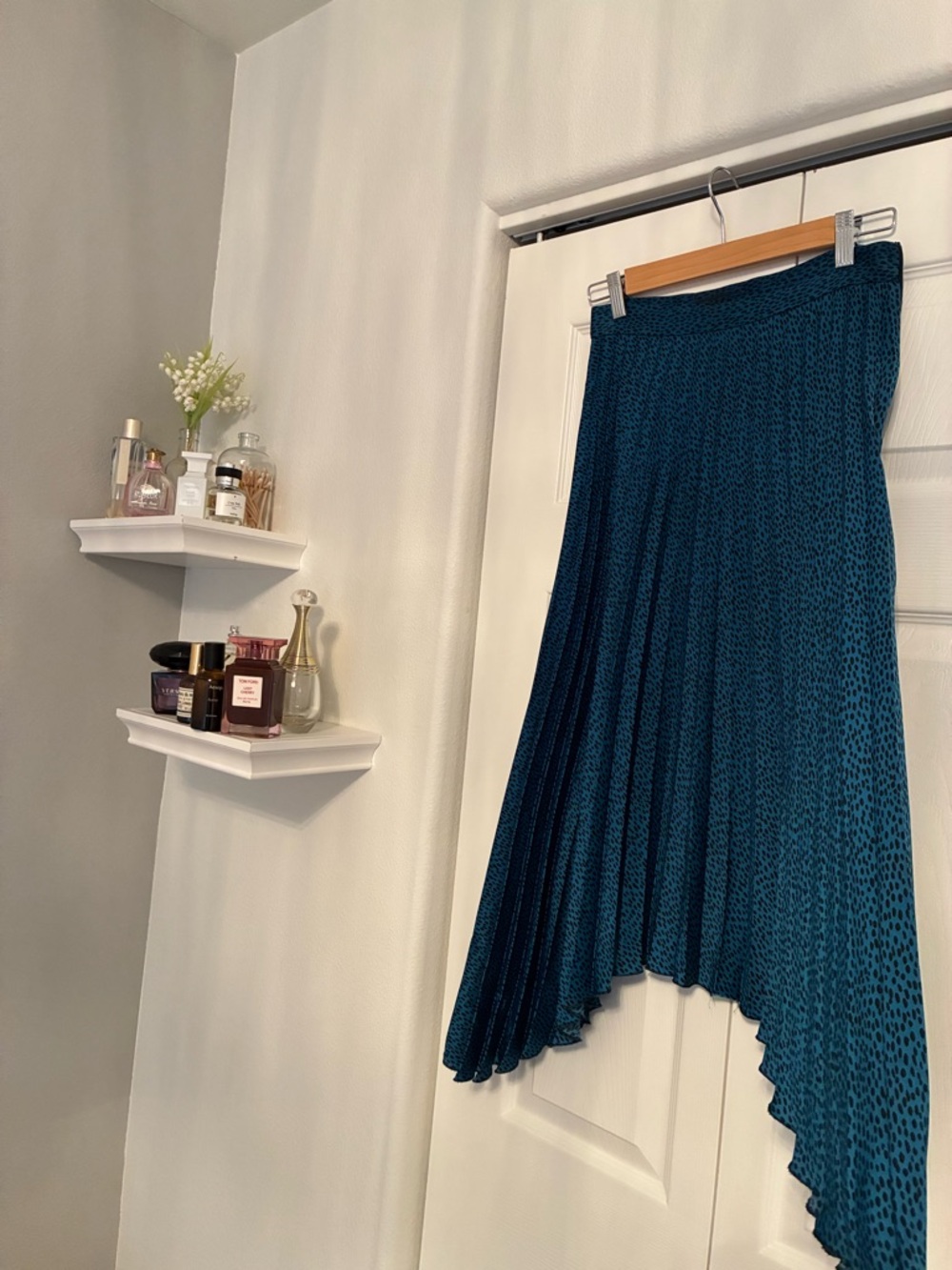 Banana Republic Teal Asymmetrical Pleated Skirt